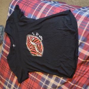 Black, "Lips" Tshirt